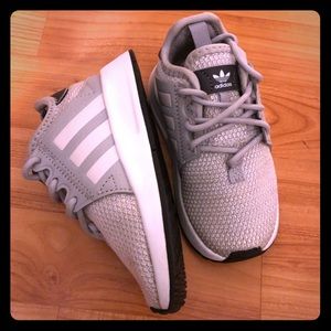 Adidas Toddler Size 7 Sneakers